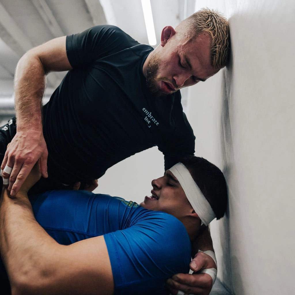 embrace-the-grind-rashguard